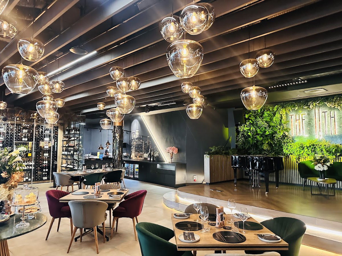The 11th Floor Restaurant